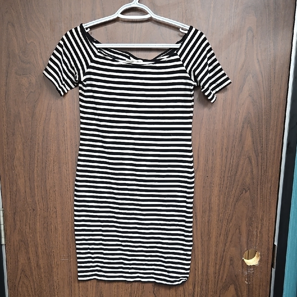 H&M Size S Black and White Striped Mini T-Shirt Dress